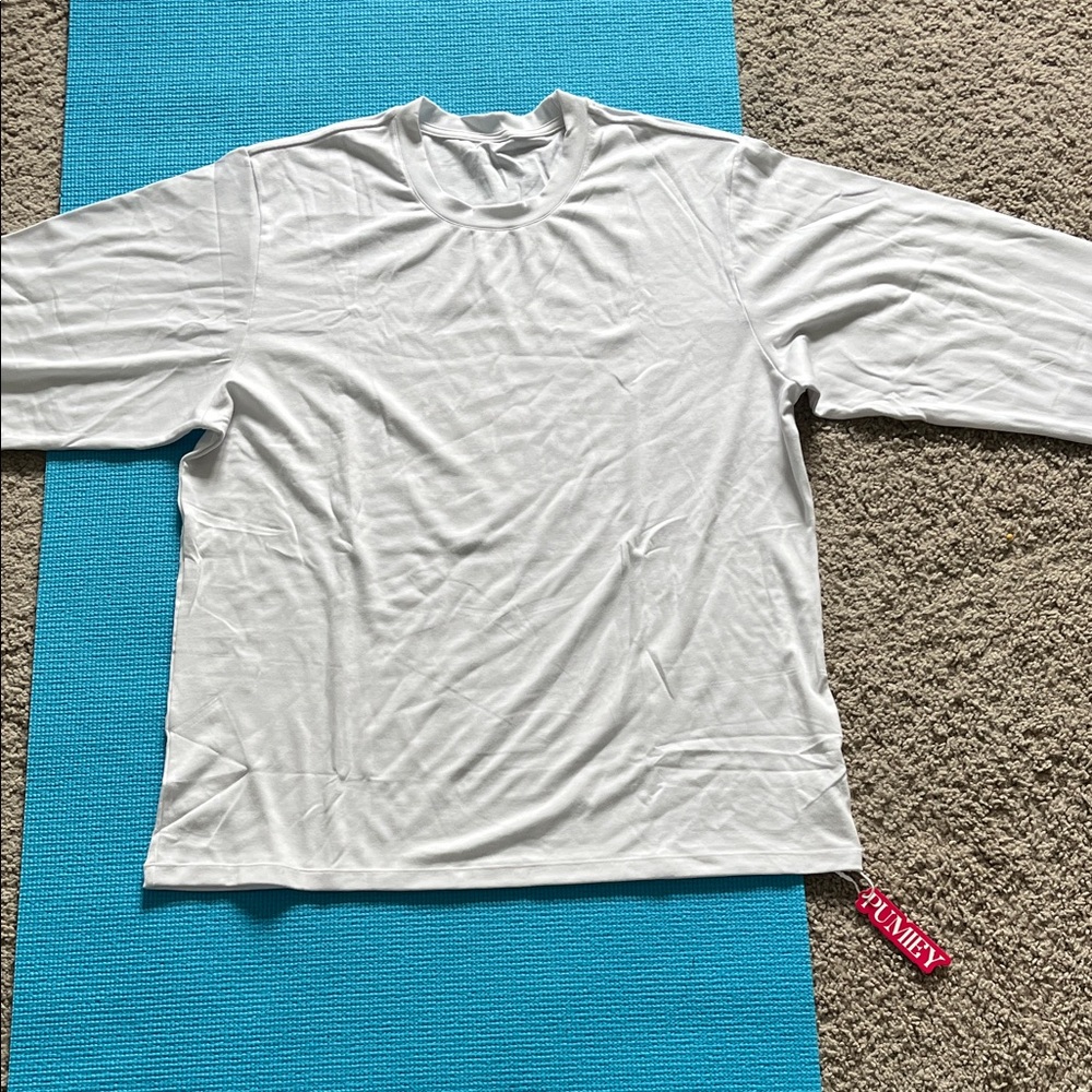 Men's White Long-Sleeve Crewneck Shirt - Comfort